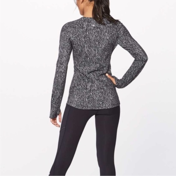 Lululemon Extra Mile Long Sleeve Running Shirt
Suited Jacquard Black White Sz 6 - Picture 4 of 13